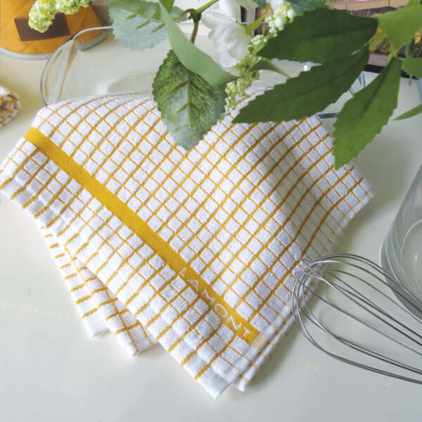 Poli-Dri Checkered Tea Towel